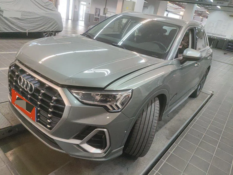 Audi Q3 2021 35 TFSI Fashion Dynamic Edition