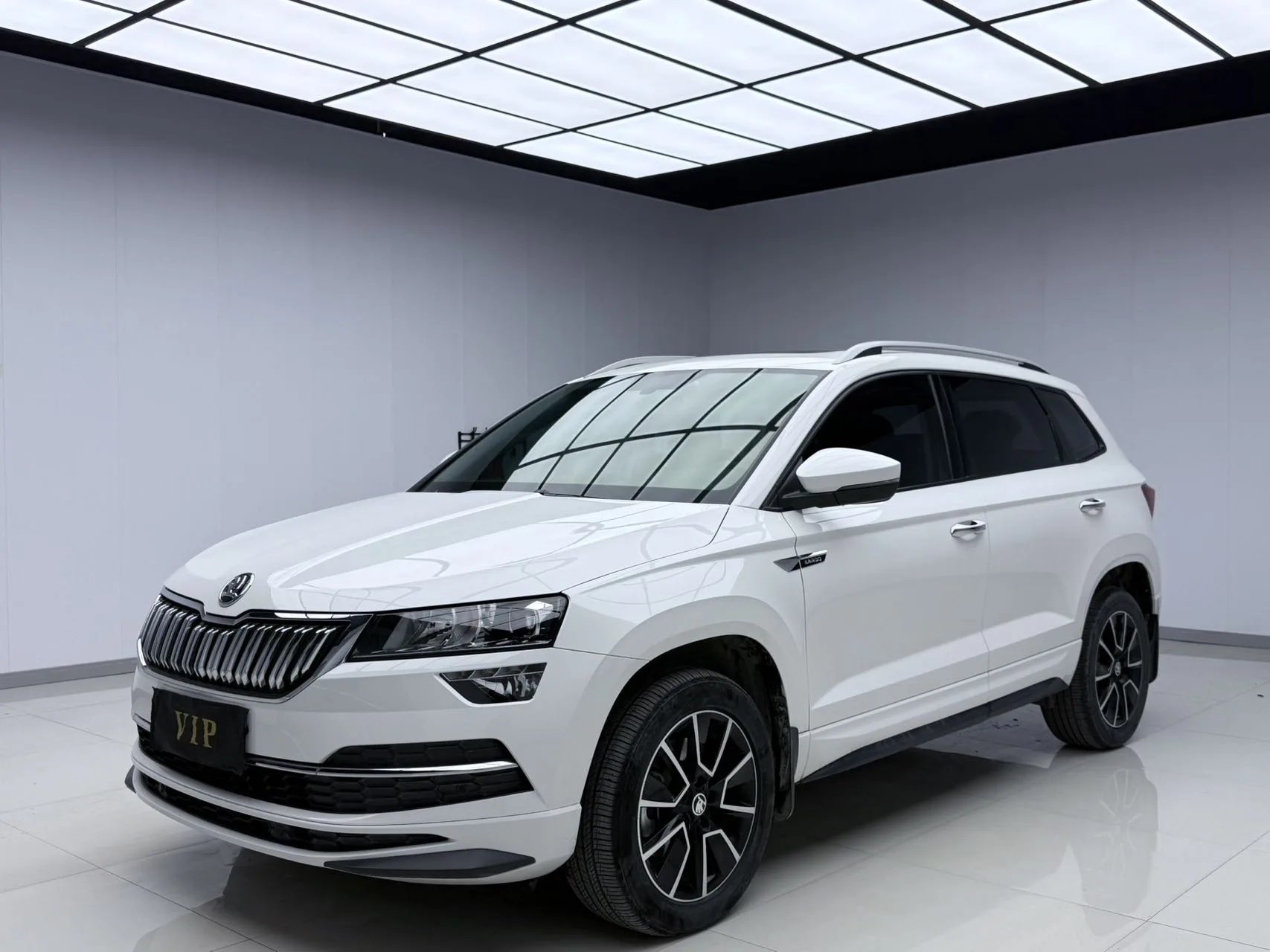 Karoq 2022 TSI280 Premium Edition