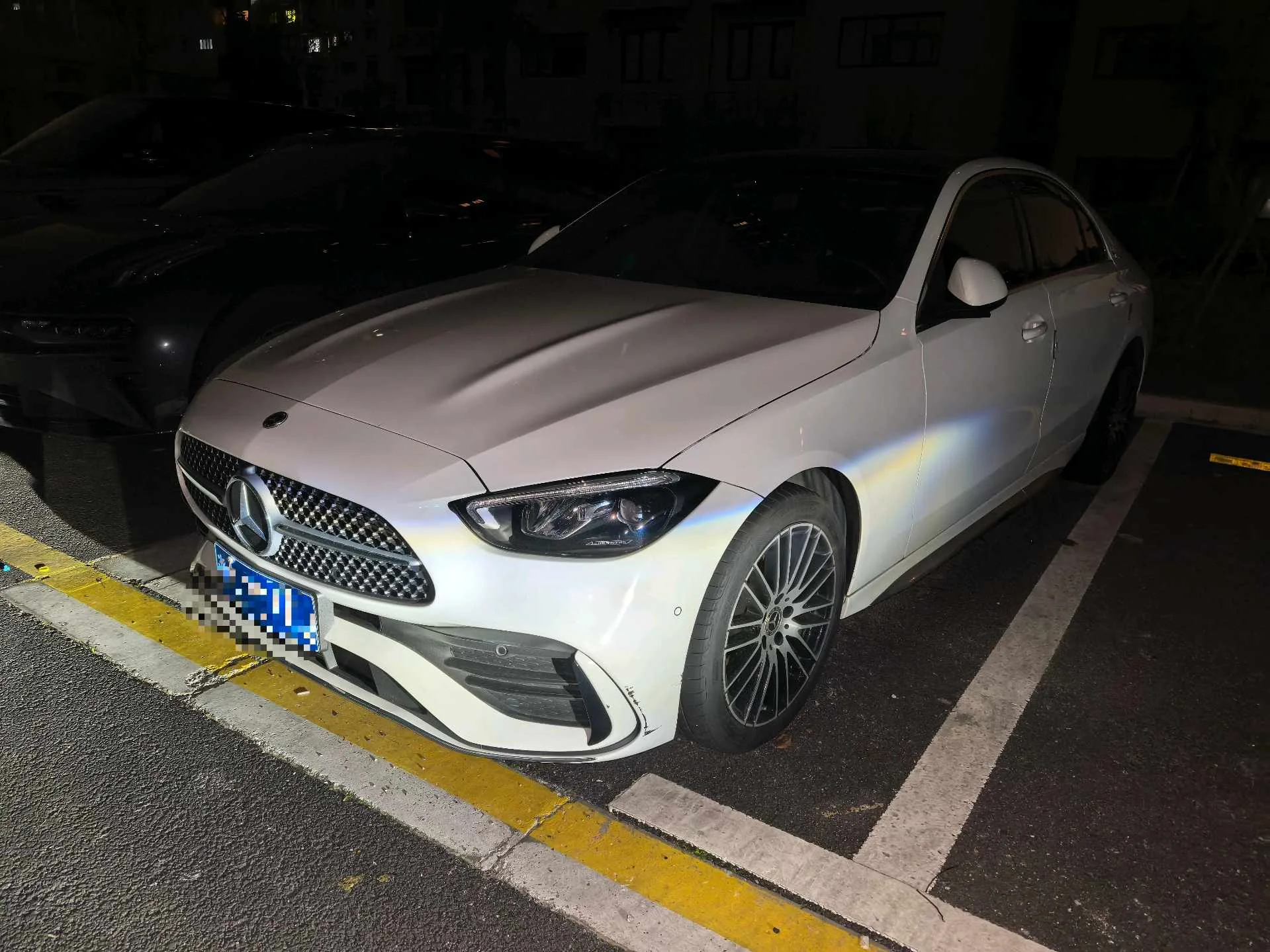 梅赛德斯-奔驰 C级 2024 C 260 L 48伏 1.5吨 运动 （整容手术） 3） 自动的 传播