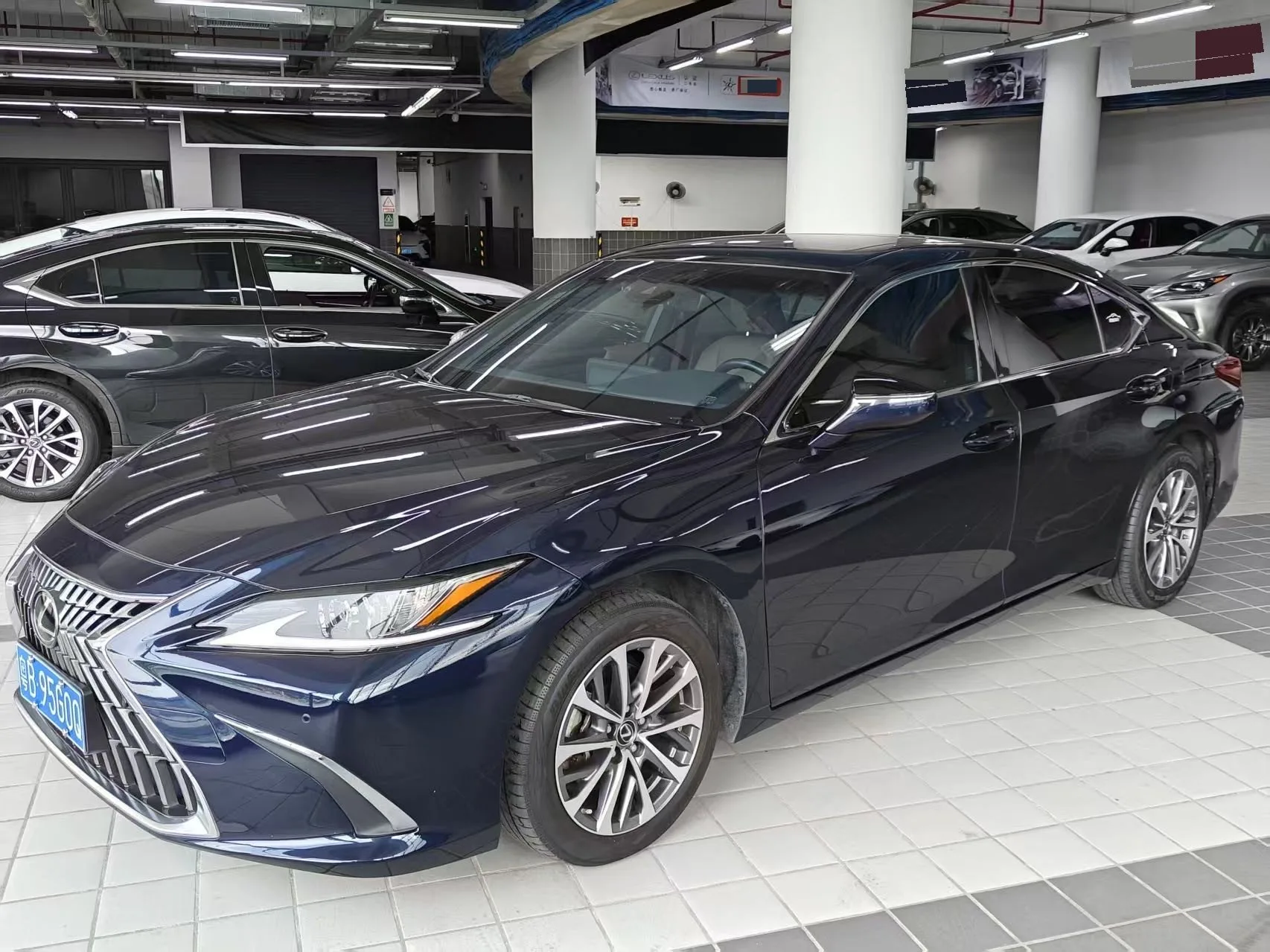 Lexus ES 2022 200 Premium Edition