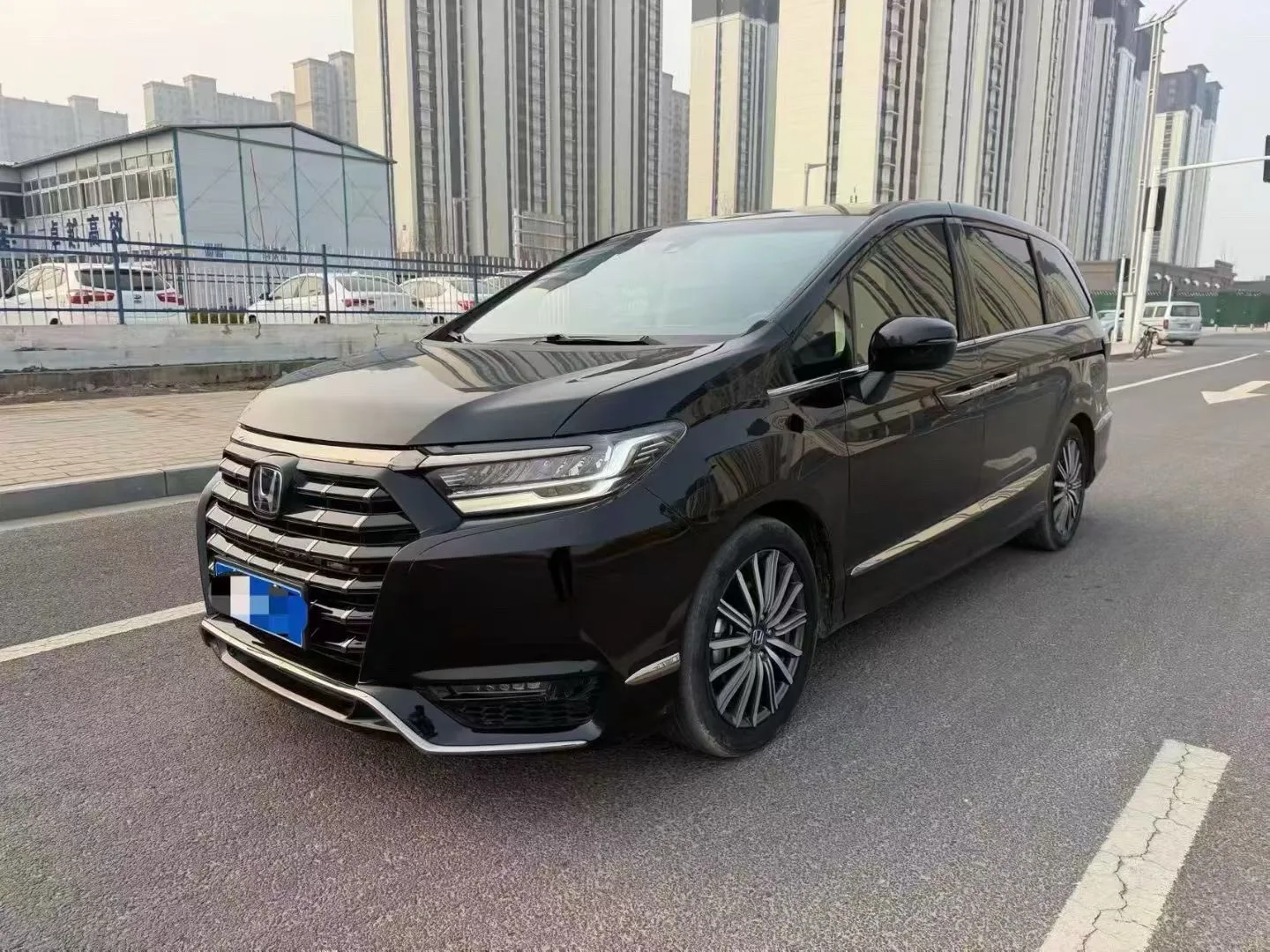 Elysion 2022 2.0L e:HEV Luxury First Edition