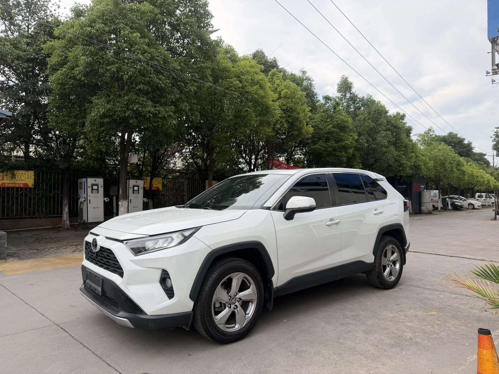 RAV4 2020 2.0L CVT 2WD Fashion Plus Edition