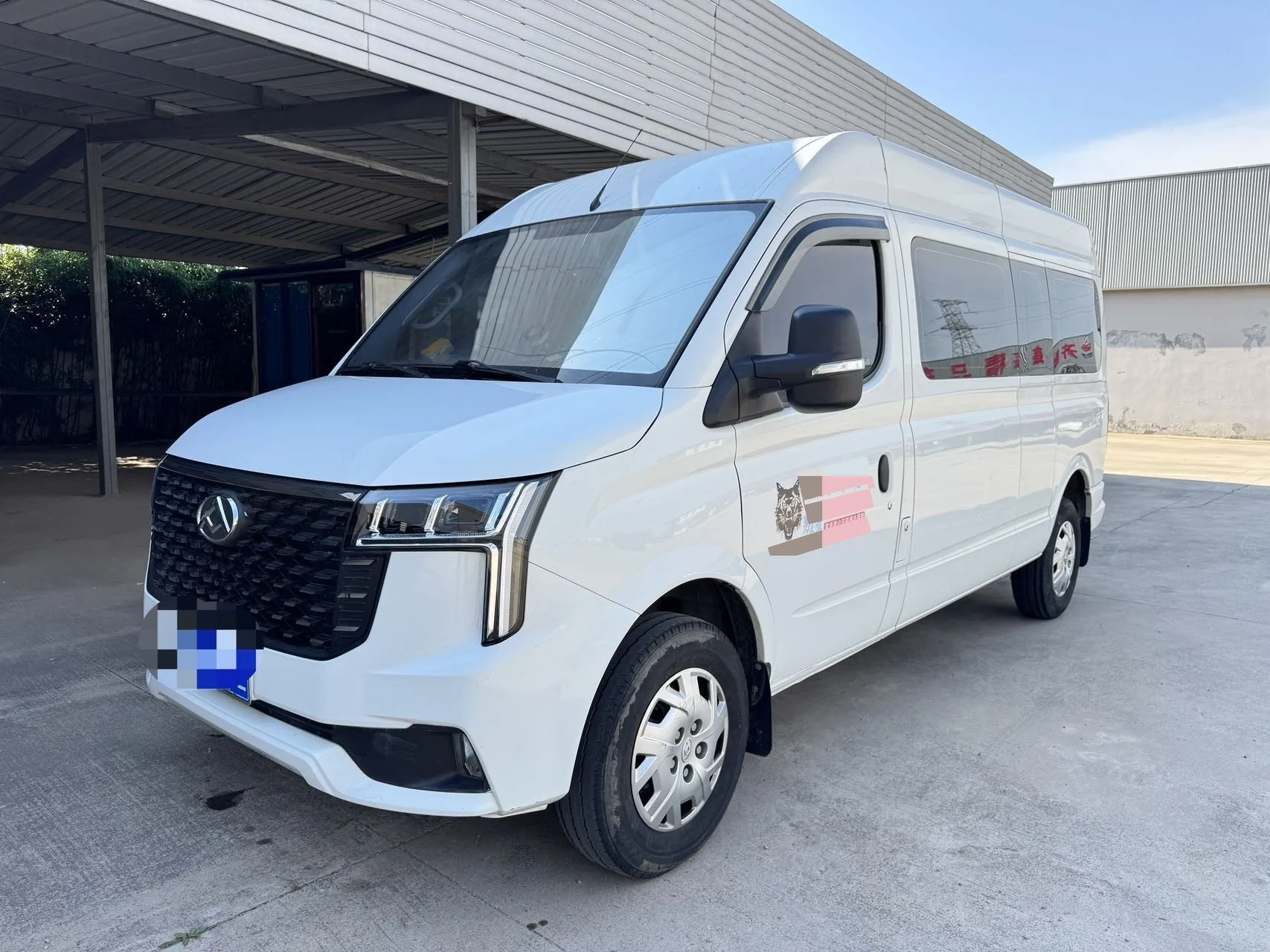 Maxus 2023 V80 2.0T Classic Aoyuntong Long Wheelbase Mid-Roof 6/7/8/9 Seats Manual Transmission