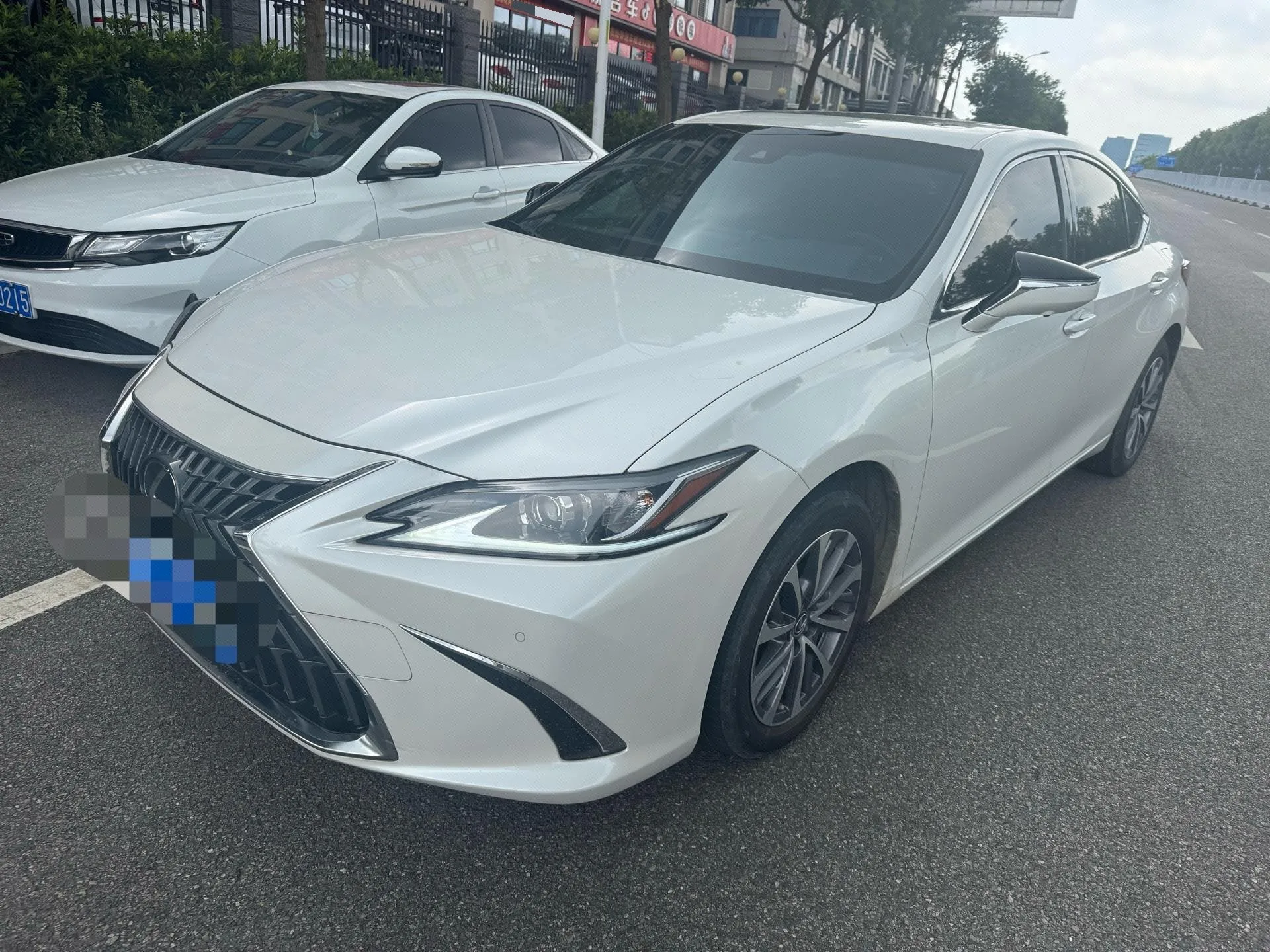 Lexus ES 2022 200 Premium Edition