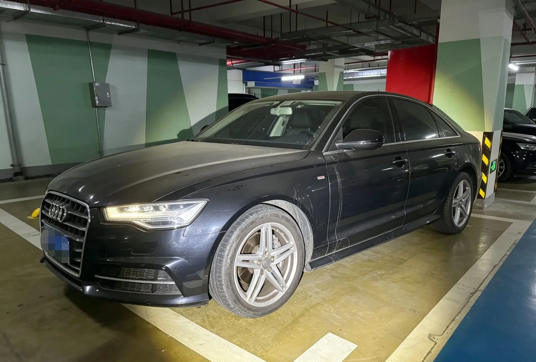 Audi A6L 2018 30th Anniversary Edition 30 FSI Fashion Model