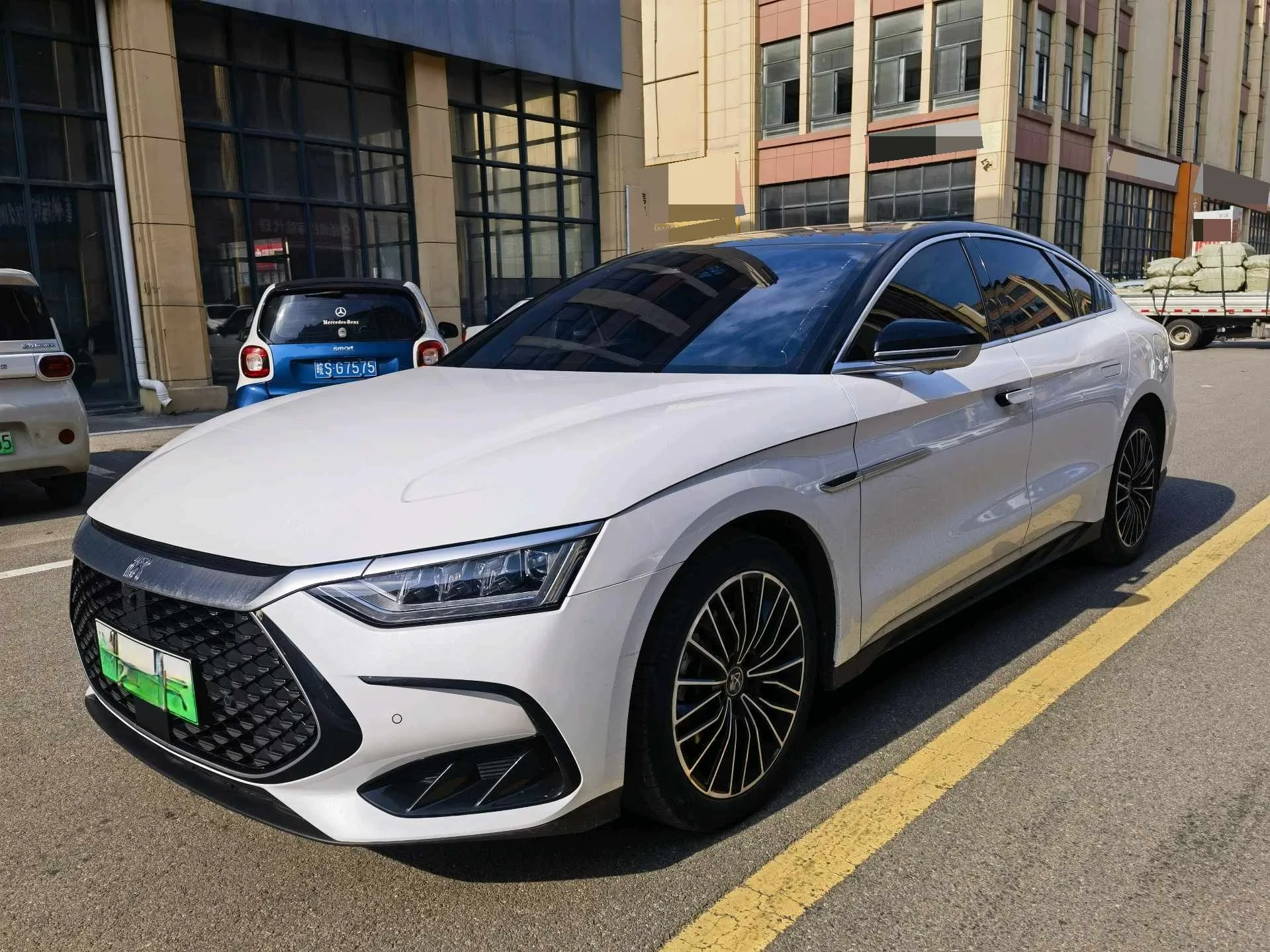 BYD 2023 Han DM-i 1.5T CVT Champion Edition 121KM Premium Automatic