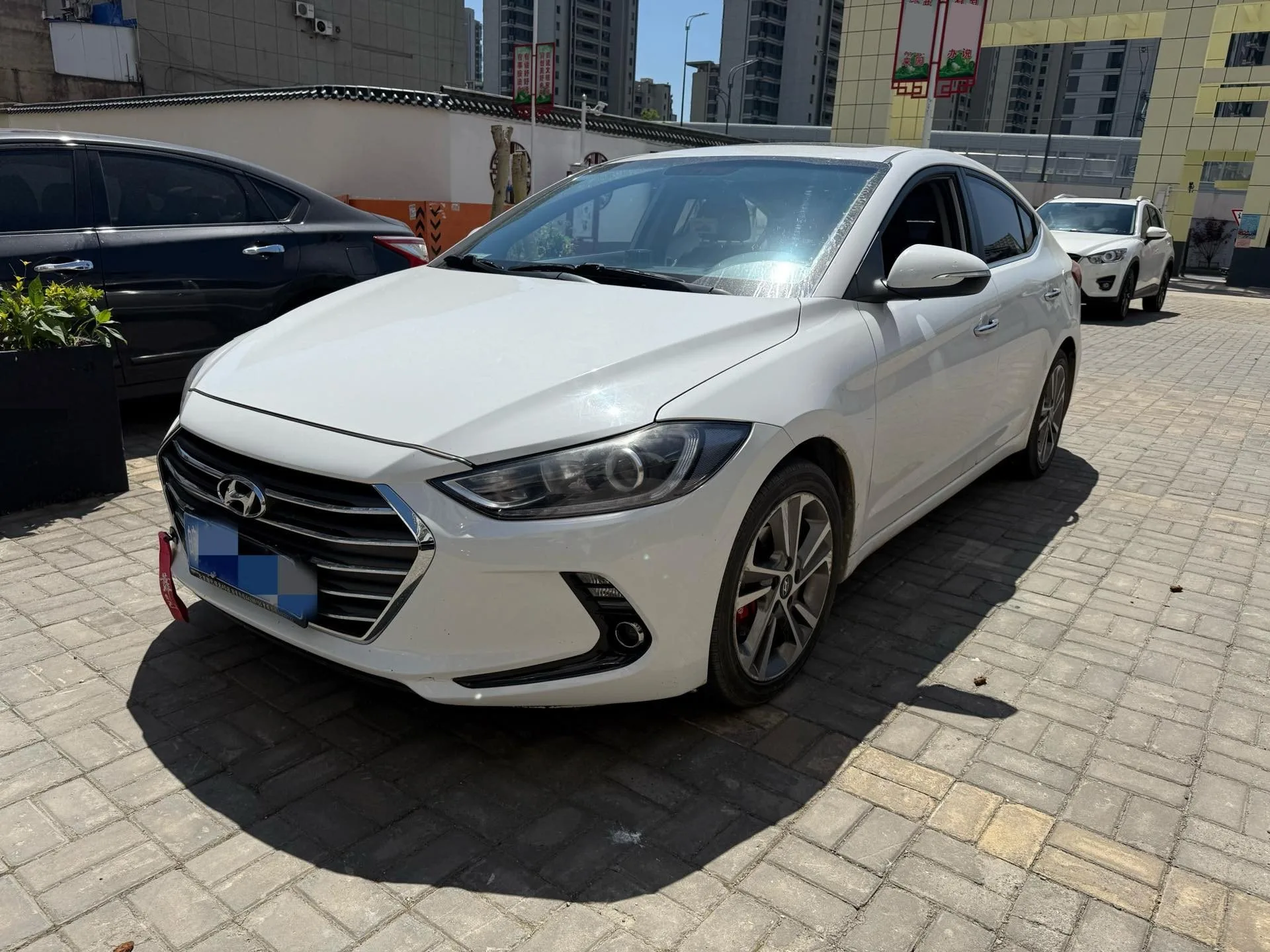 Elantra 2016 1,6 l Автоматический Умный Стиль Элита
