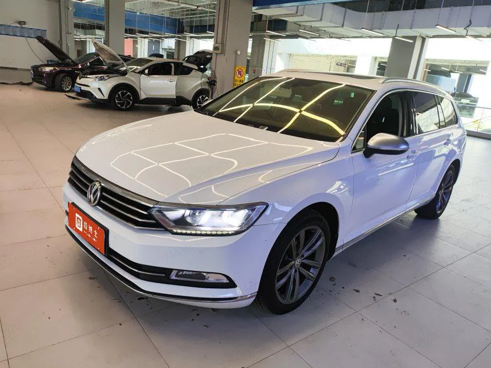 2017 Volkswagen Passat 380TSI Front-Wheel Drive Comfort Edition