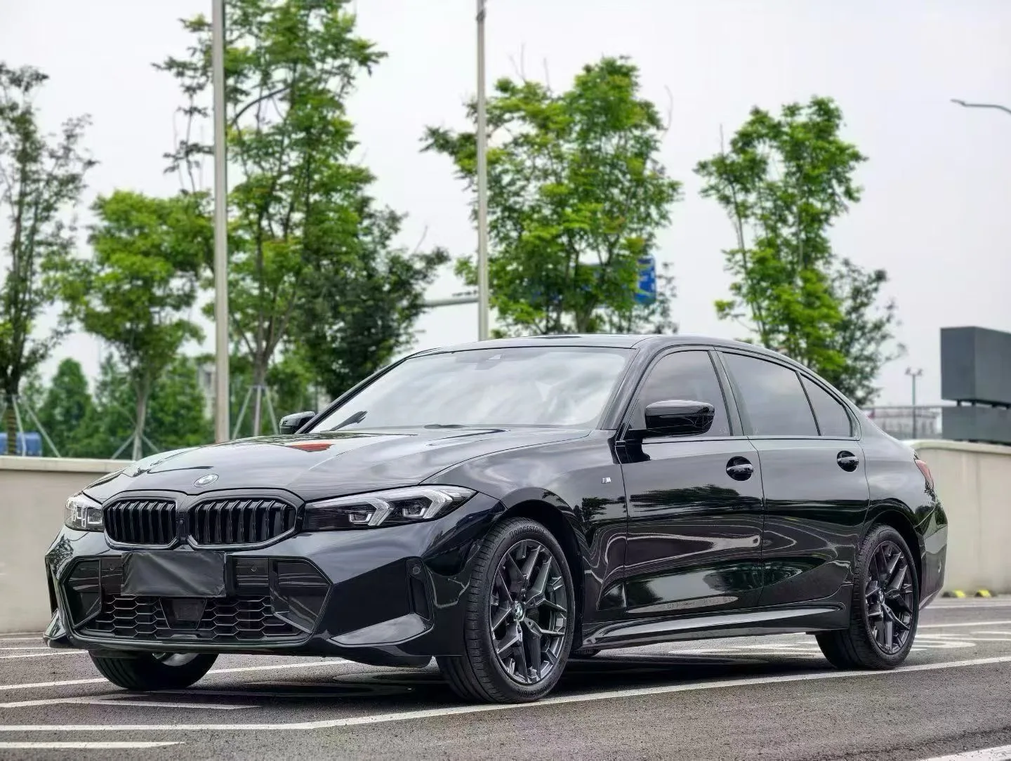 2025 BMW 3 Series 330Li 2.0T M Sport Shadow Edition Automatic