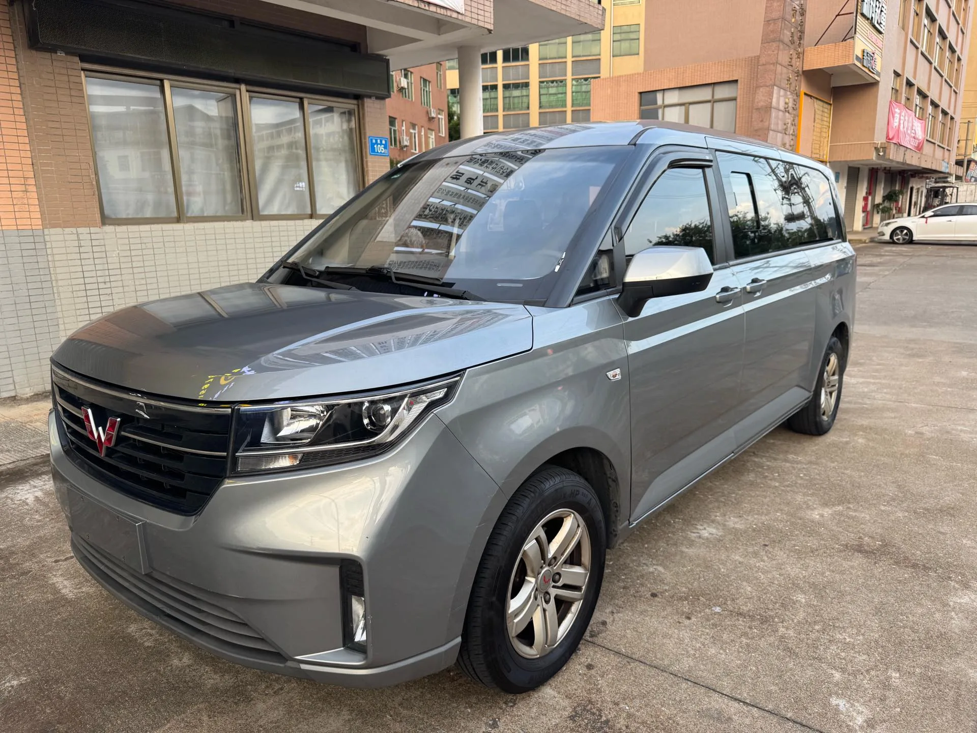 Wuling 2021 Journey 1.5T Luxury Manual Transmission