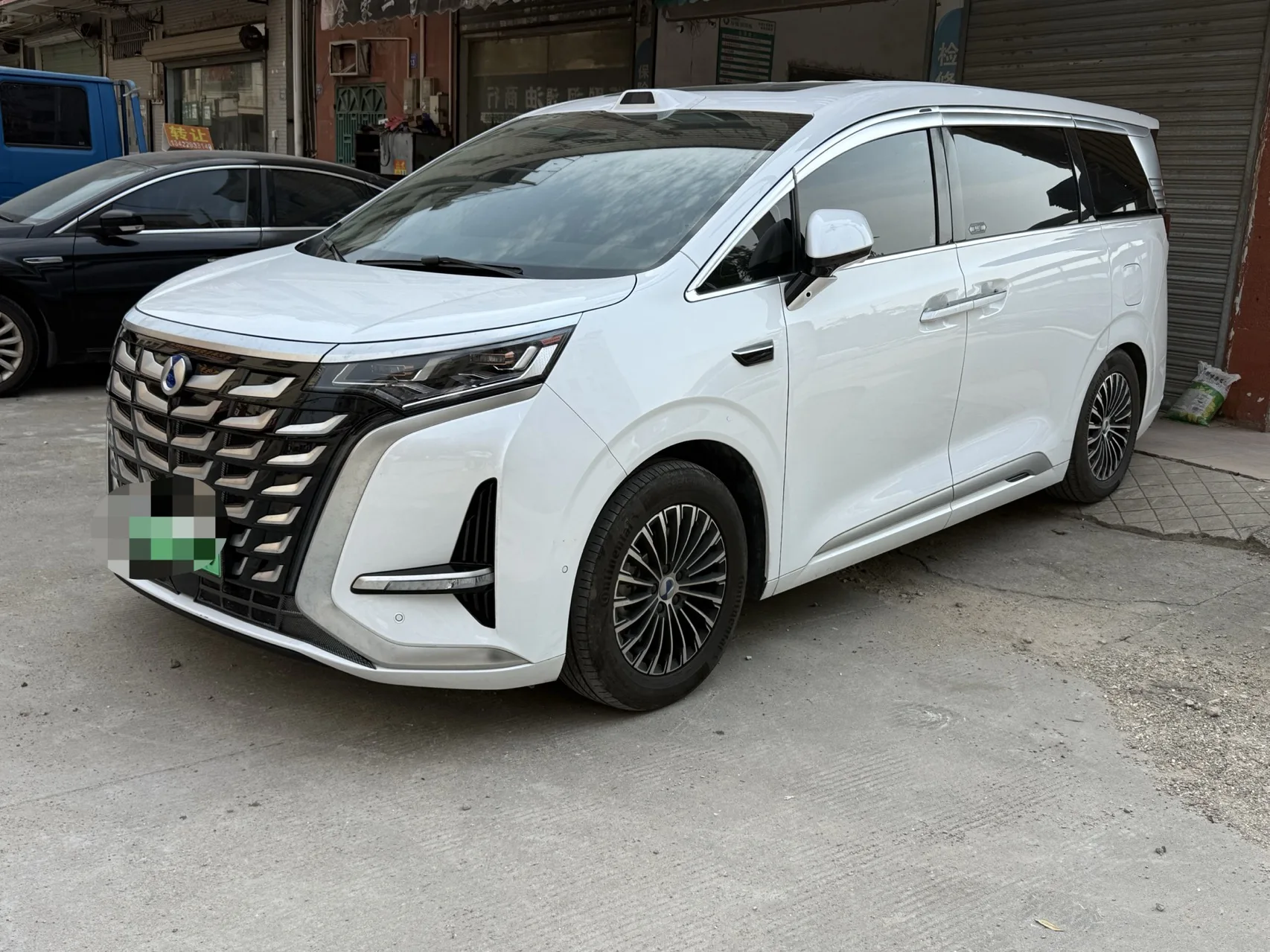Denza 2025 Denza D9 DM-i 1.5T CVT Intelligent Driving Edition 1020 AWD Flagship Automatic
