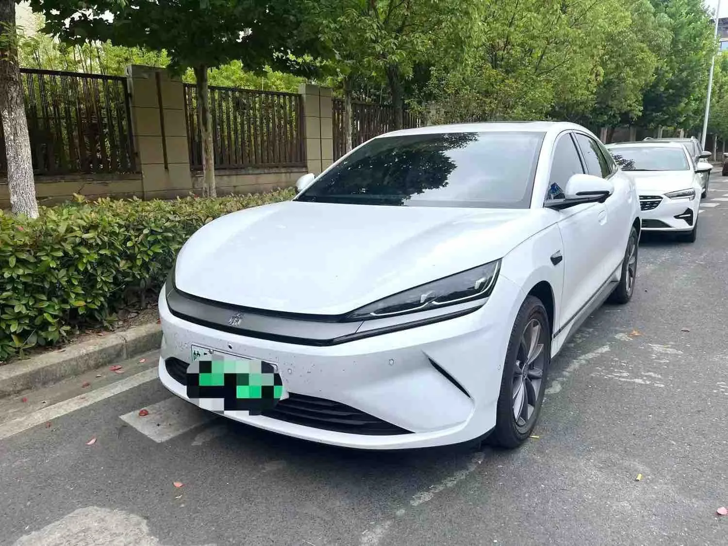 BYD 2025 Qin L EV 470KM Leading Edition Automatic