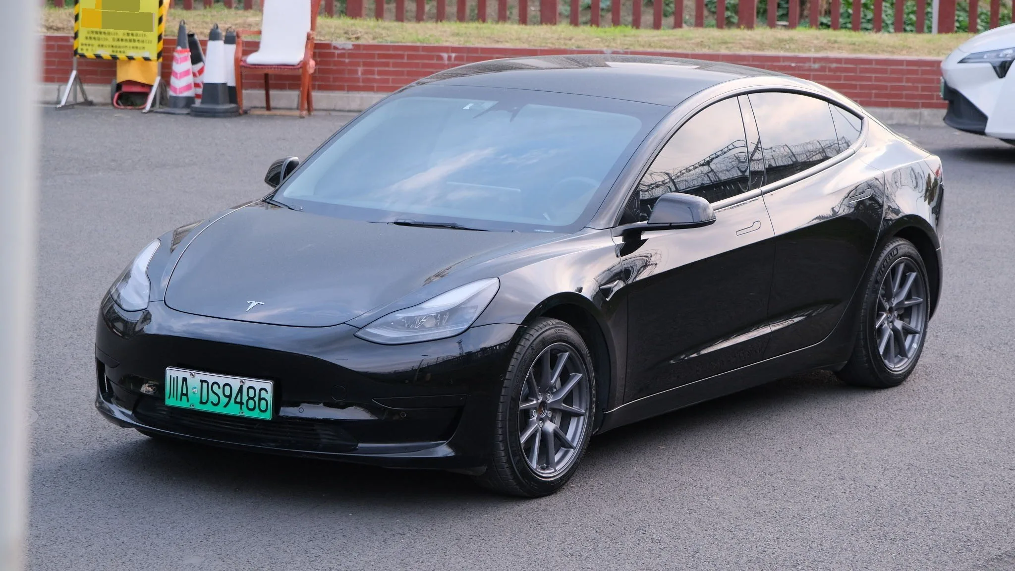 Model 3 2022 Rear-Wheel Drive