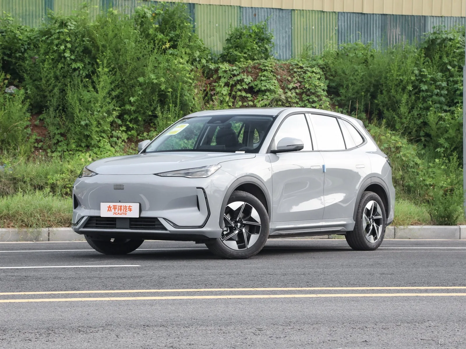 Geely Galaxy E5 2026 530KM Explore Edition + Optional Package — Modified new car for export from China (listing thumbnail)
