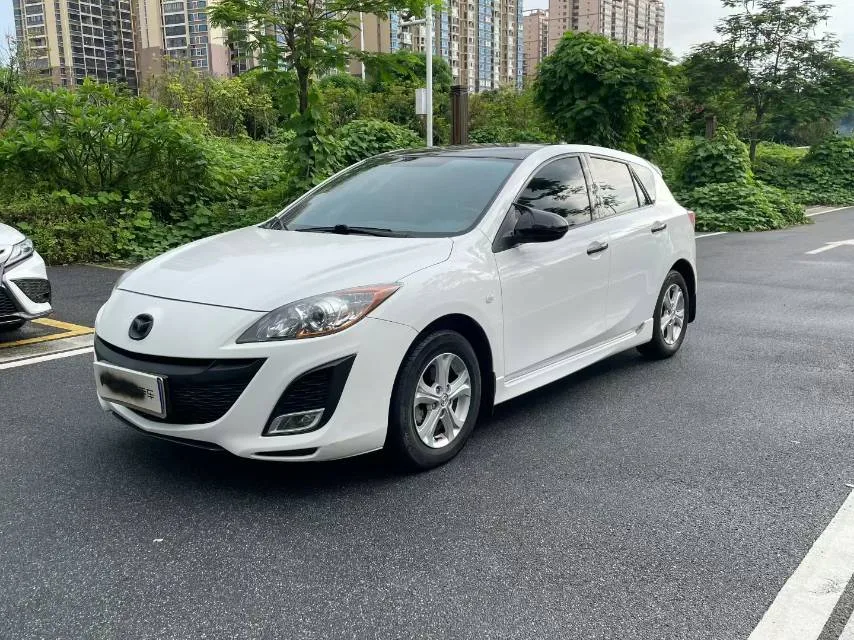 Mazda3 Axela 2012 Hatchback 1.6L Automatic Elite