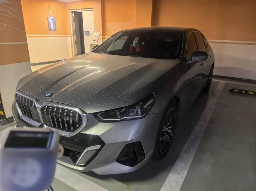BMW i5 2024 eDrive 35L Premium M Sport Package