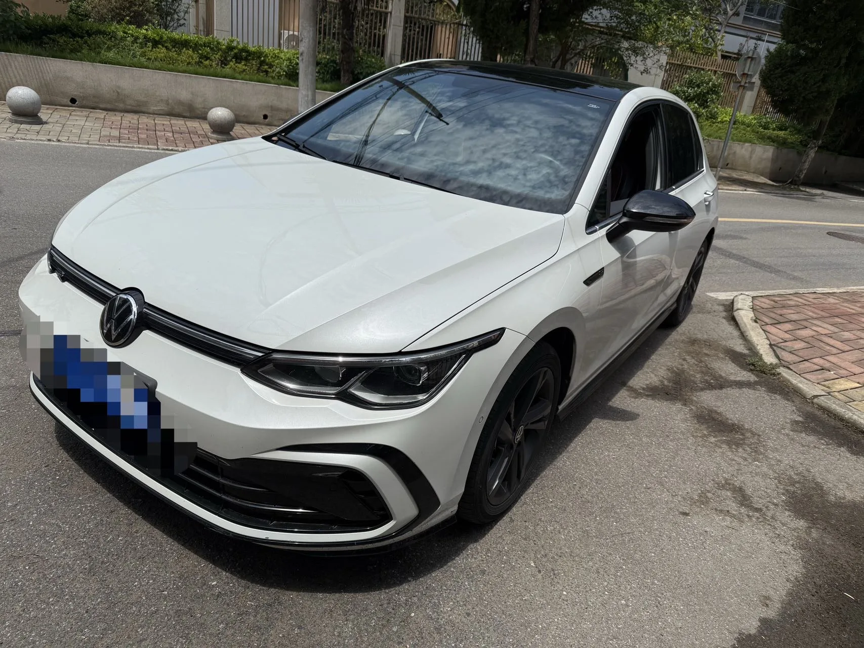 Volkswagen 2023 Golf 8 R-Line 1.4TSI 280TSI Lite Automatic
