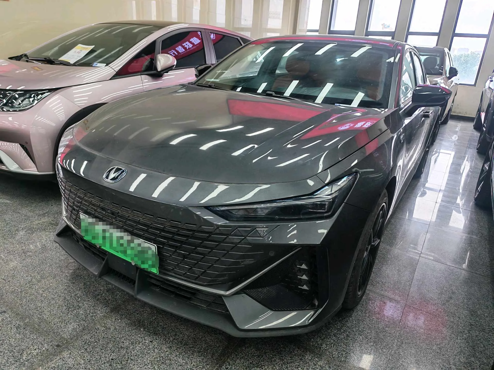 Changan 2023 UNI-V Smart Electric iDD 1.5T 113 km Smart Fun Edition, Automatic Transmission