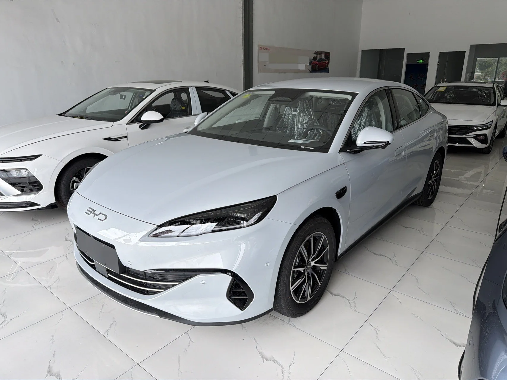 BYD 2026 Seal 06 DM-i 1.5 CVT Super Enjoy Edition 128KM Smart Enjoyment Automatic