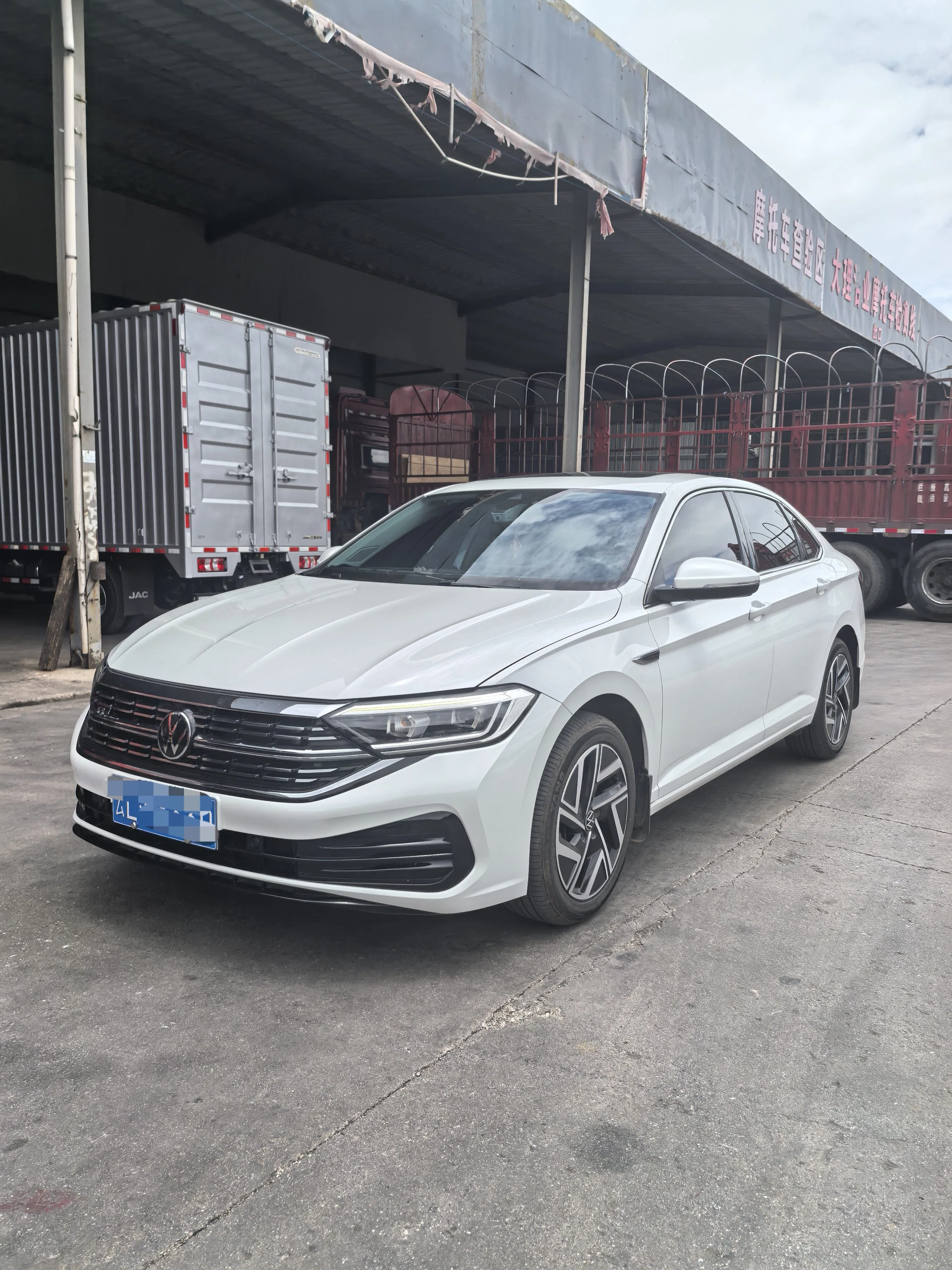 大众汽车 2023 射手座 1.5TSI 300TSI 超过 版 自动的