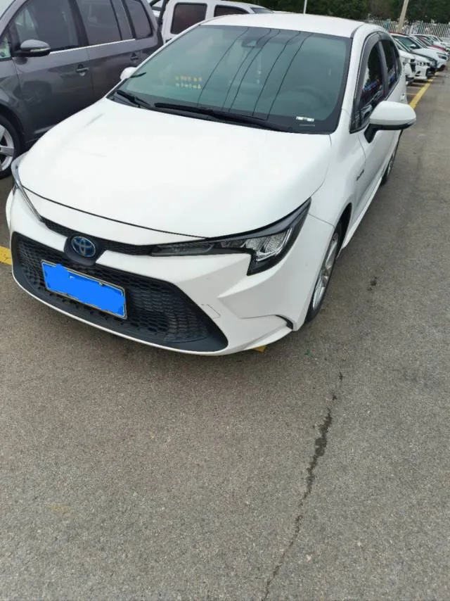 Levin 2022 Hybrid 1.8H E-CVT Leading Edition
