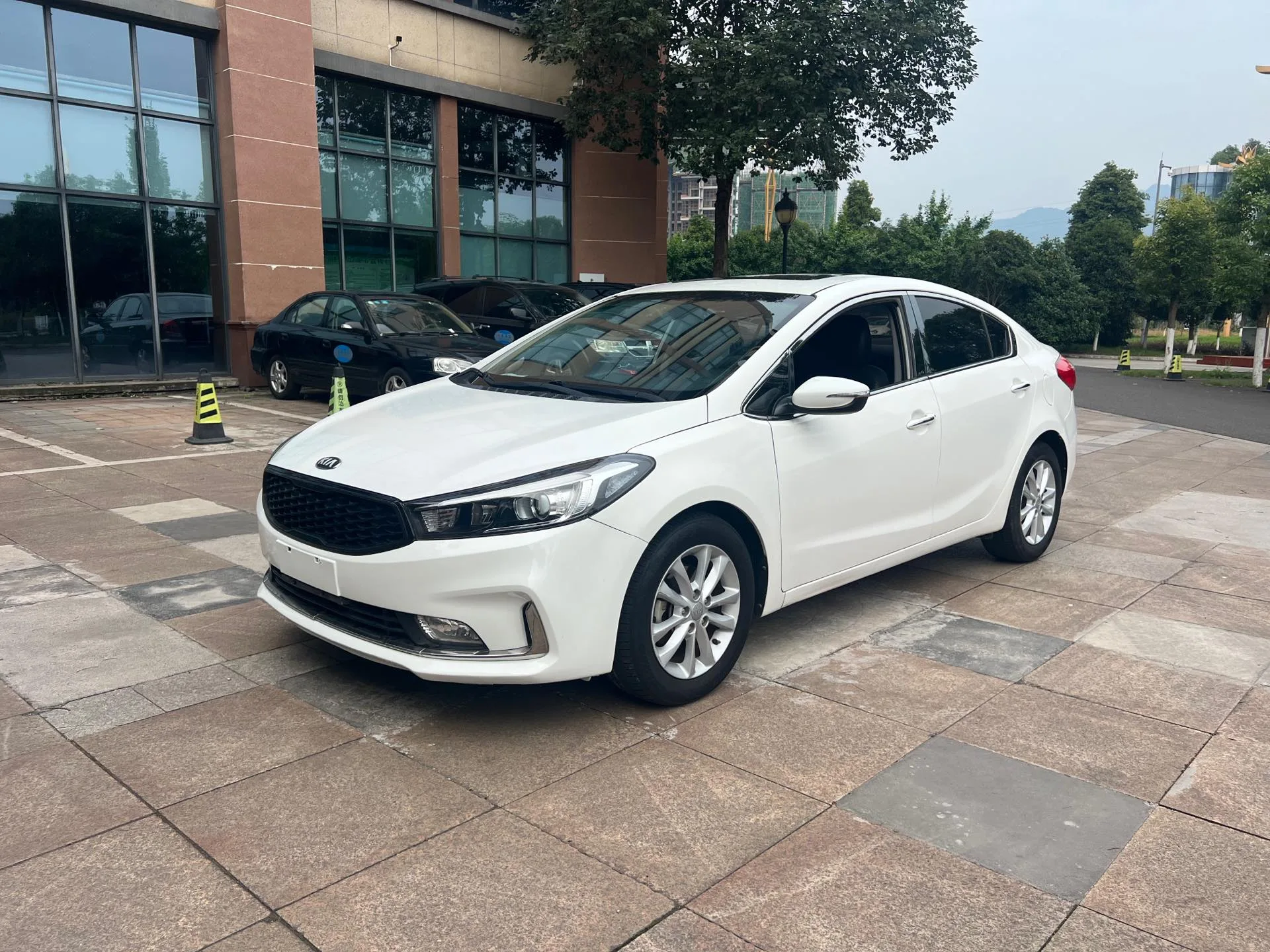 Kia K3 2016 1.6L Automatic GL