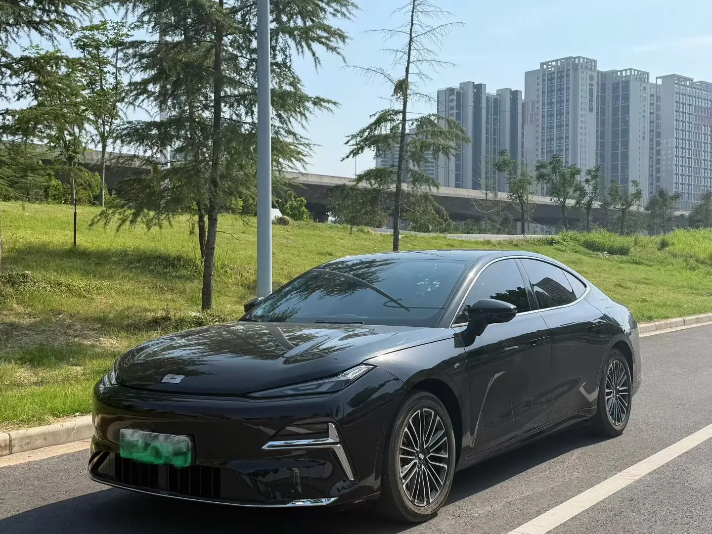 Galaxy Star 8 2025 Model 130km EM-i Premium Edition