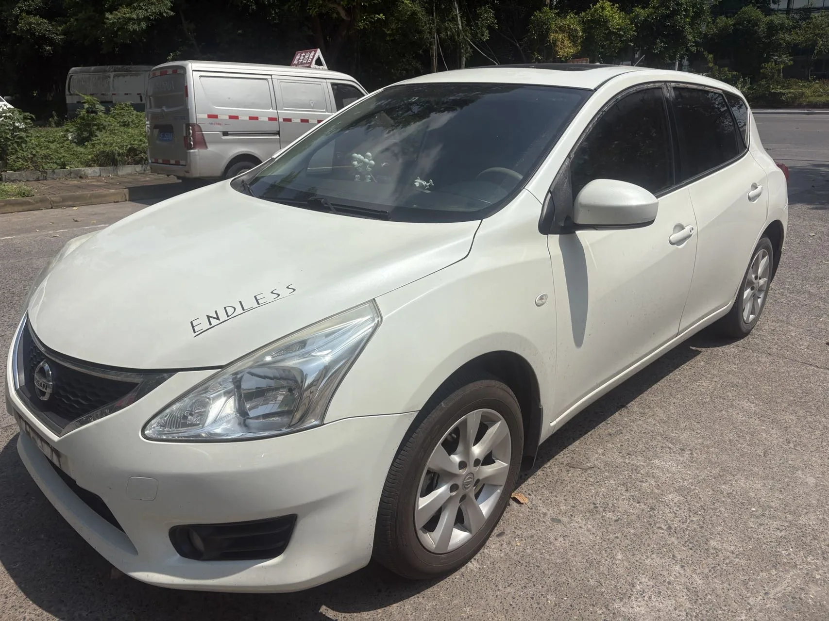 Tiida 2011 1.6L CVT Smart