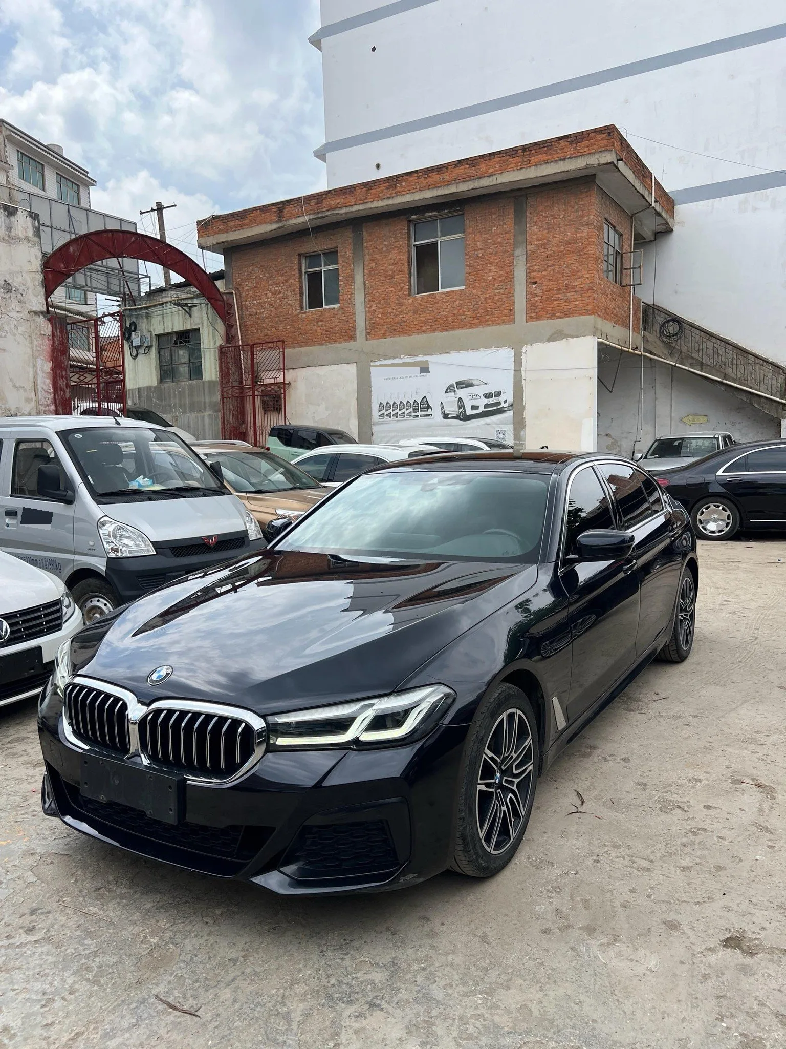 2021 BMW 5 Series 525Li M Sport Package