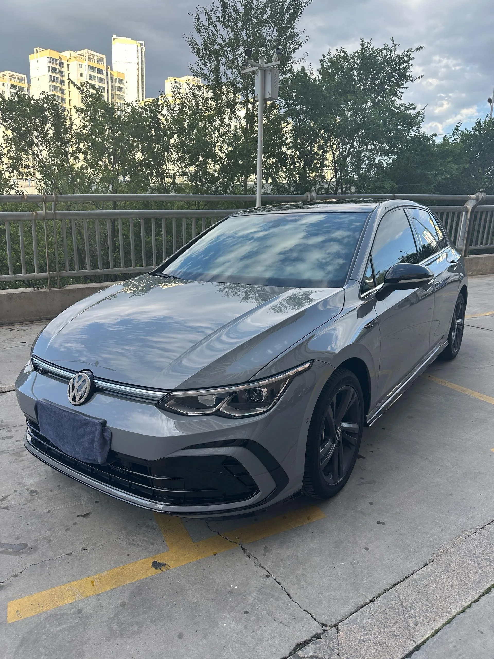 Volkswagen 2023 Golf 8 R-Line 1.4TSI 280TSI Automatic