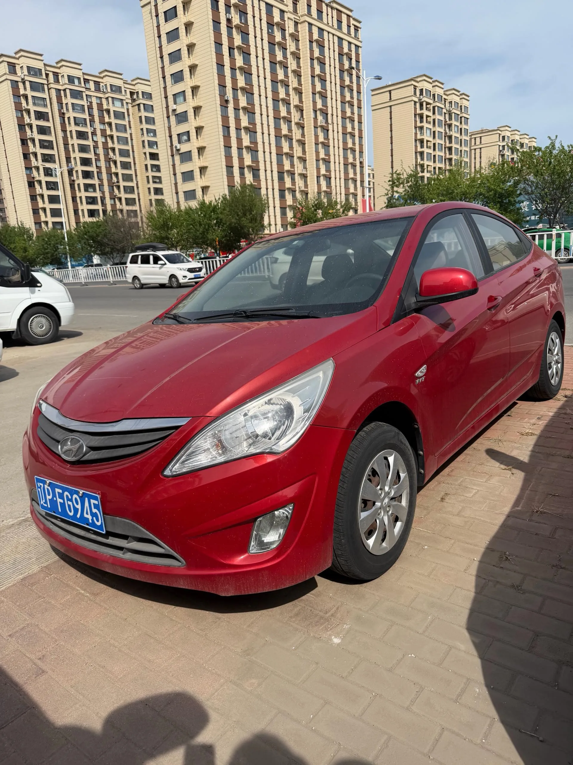 2013 Hyundai Reina Sedan 1.4L Automatic Standard GL