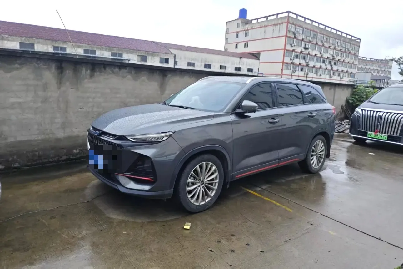 Changan Oushang X7 PLUS 2022 Model Year 1.5T Blue Whale Edition Automatic Premium
