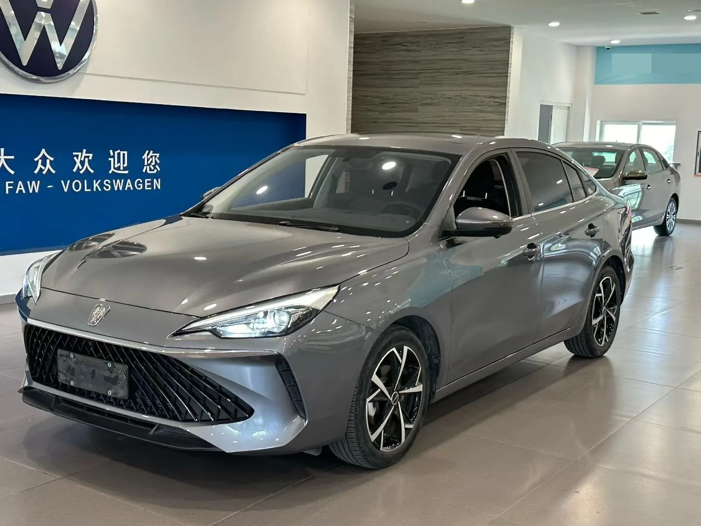 Roewe i5 2023 1.5L CVT Luxury Edition