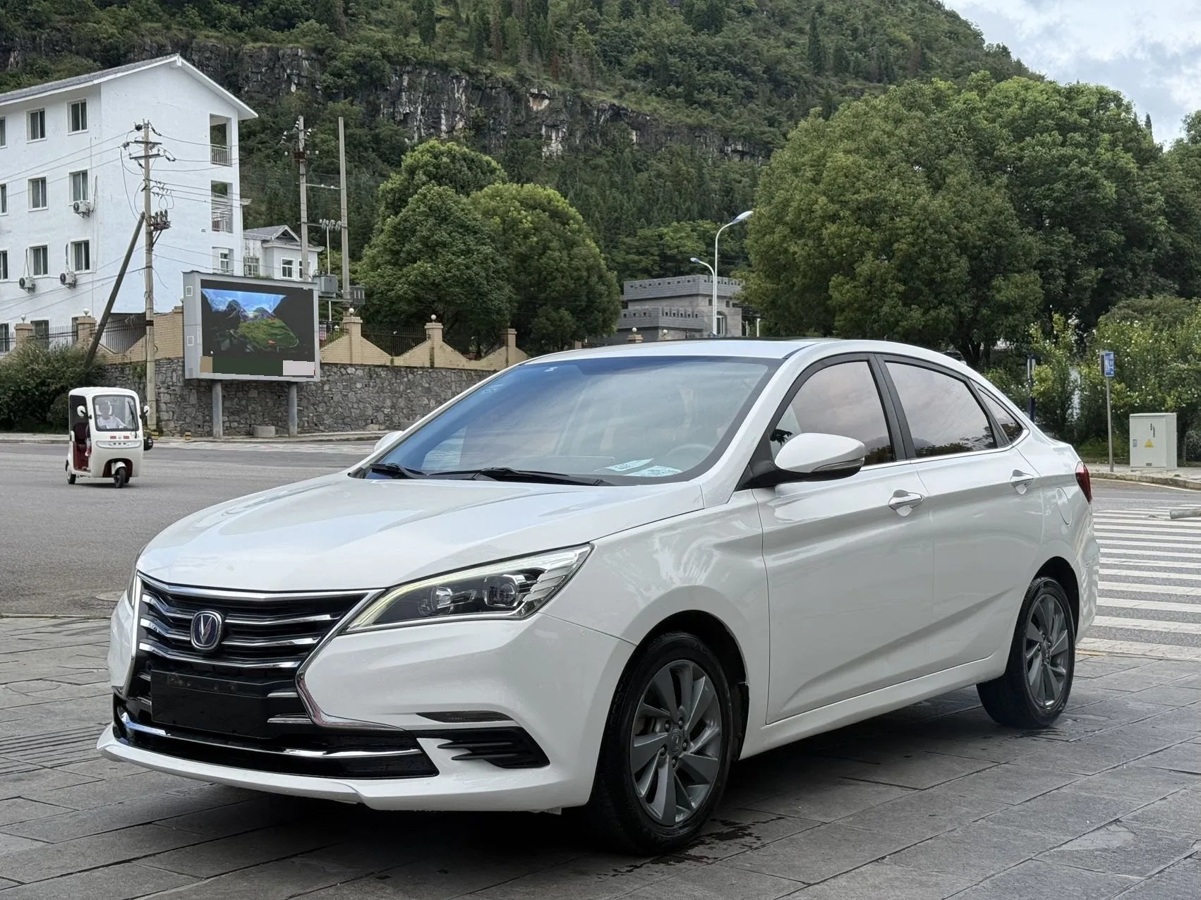 2018 Changan Eado DT 1.6L Automatic Smart Enjoy Edition