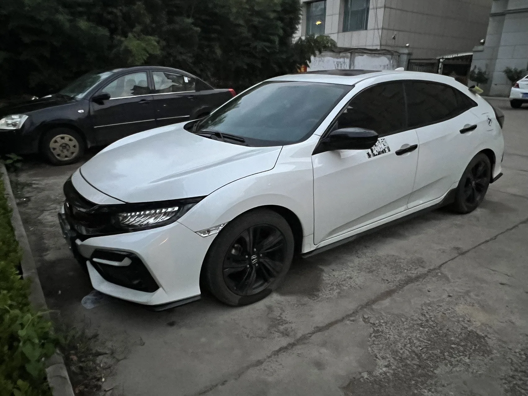 Civic 2021 HATCHBACK 220TURBO CVT Trendy and Cool