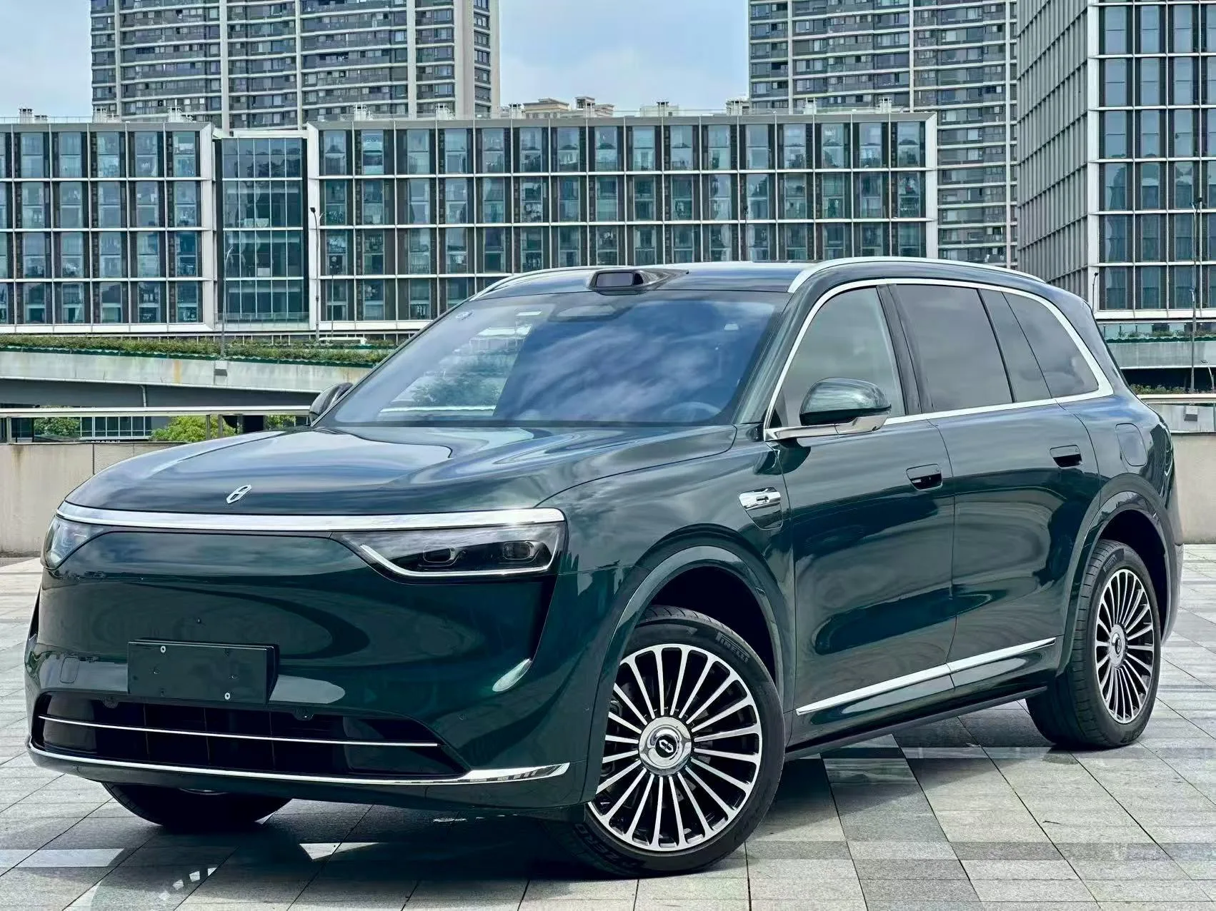 Wenjie M8 2025 Range Extended Ultra Edition 53.4kWh 6-Seater