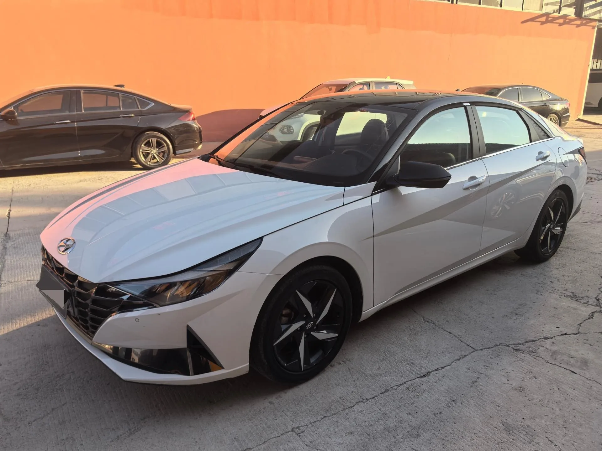 Хён Elantra 2022 1,5 l вариатор GLX Элита Версия