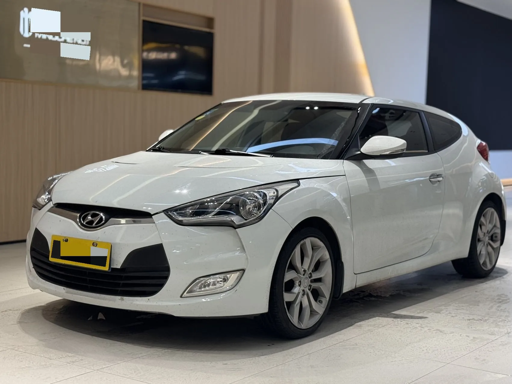 2012 Veloster 1.6L Automatic Luxury Edition