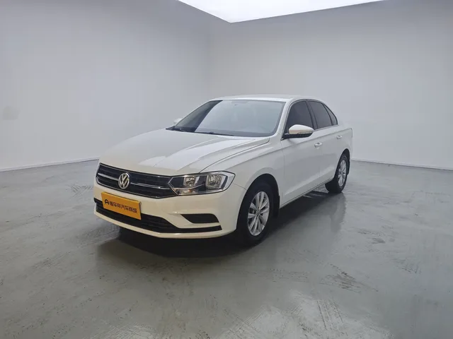 Bora 2017 Model Year 1.6L Automatic Fashion Edition