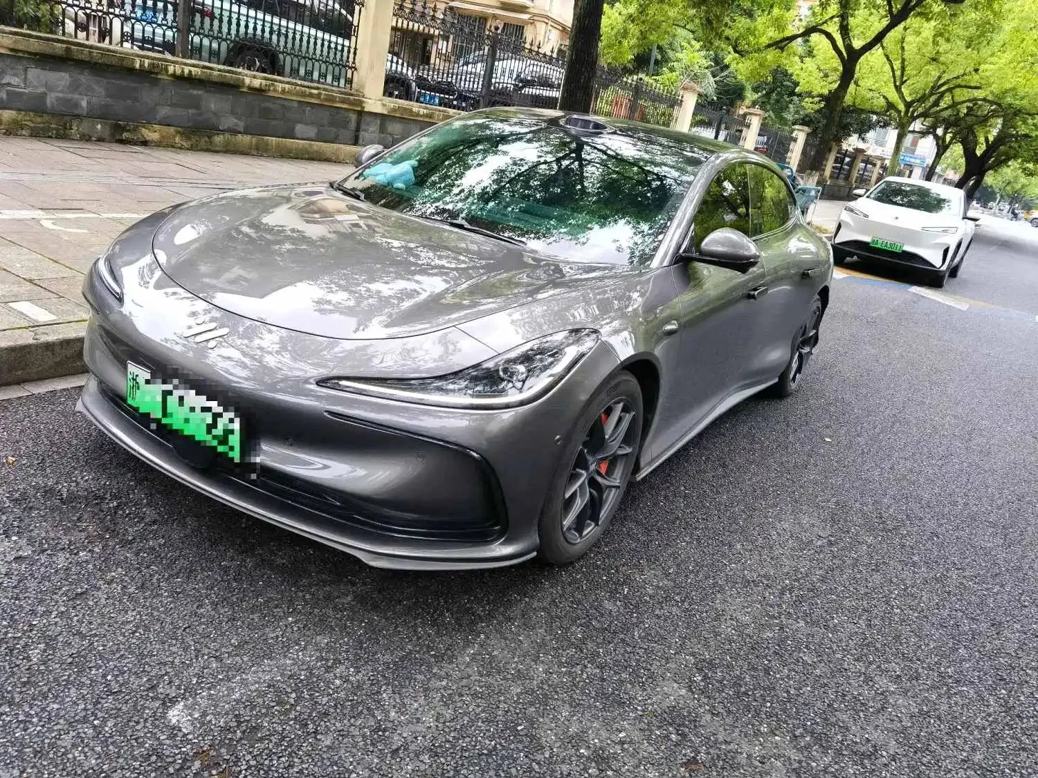 Zhiji L6 2024 Max Standard Edition