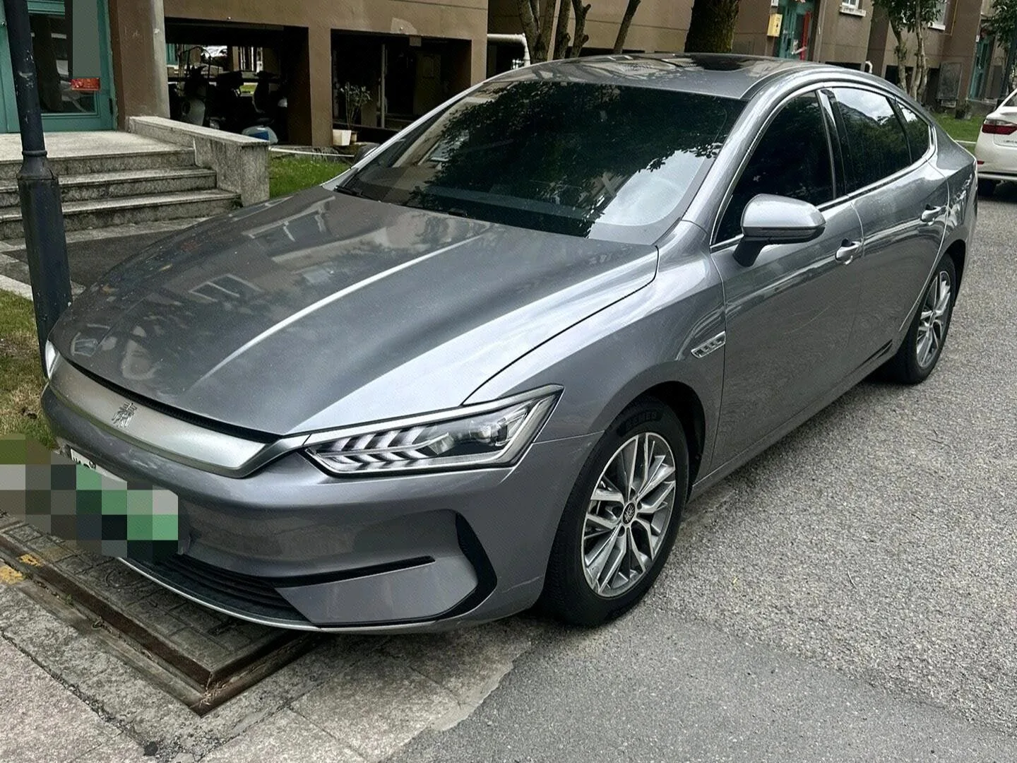 Qin PLUS 2021 EV 500KM Luxury Edition