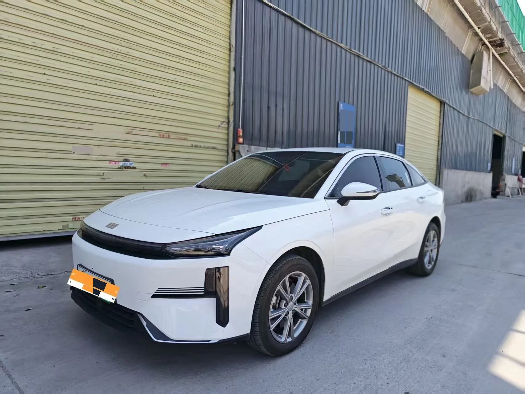 Geely Galaxy 2025 L6 EM-i 1.5 140km Long Range Edition, Automatic Transmission