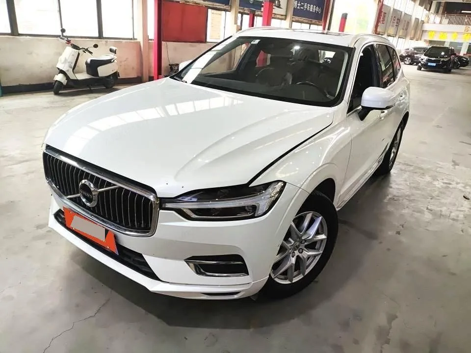 2020 Volvo XC60 T5 AWD Smart Comfort Luxury Edition