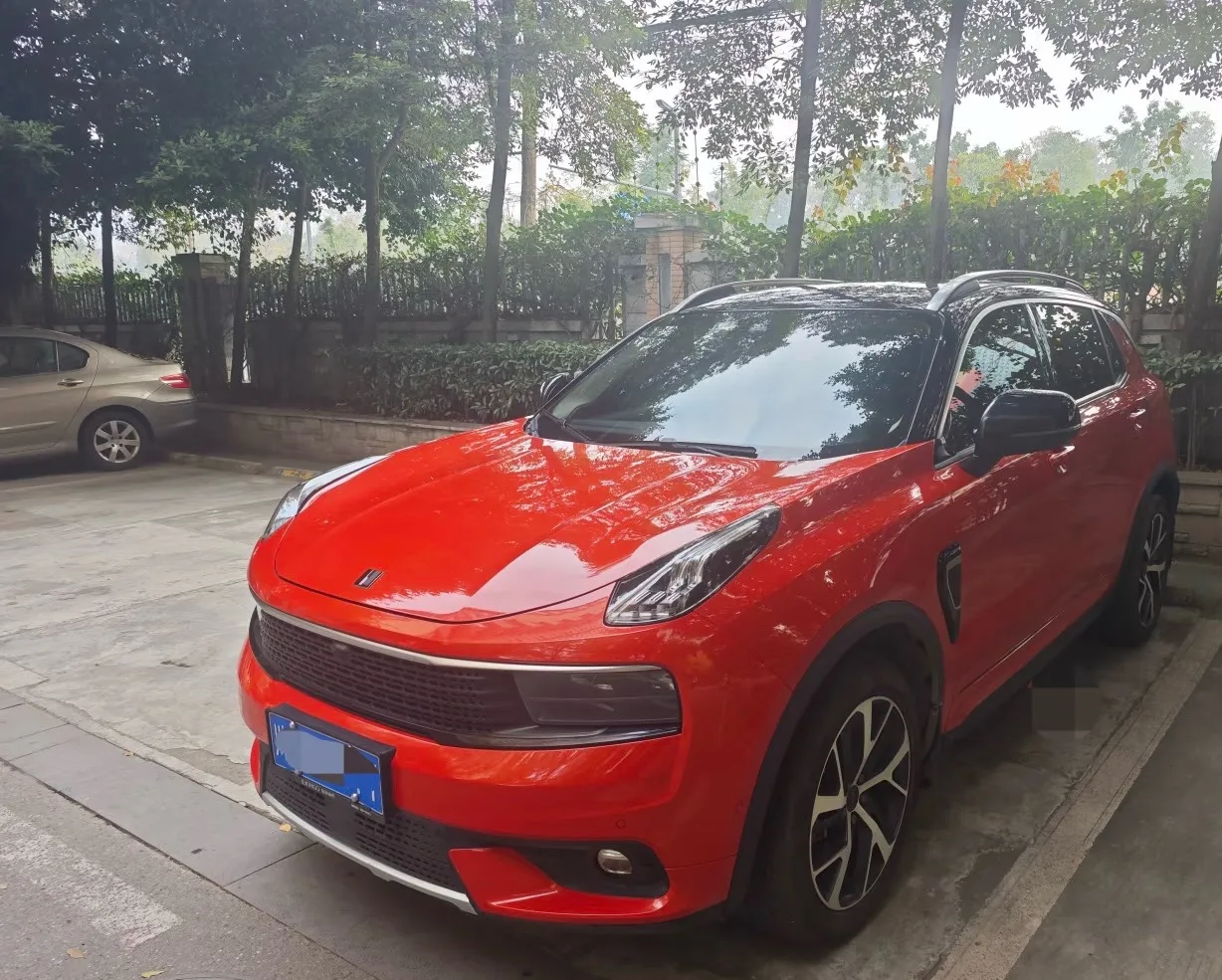 Lynk & Co 01 2017 Model Year 2.0T AWD Jin Pro Edition