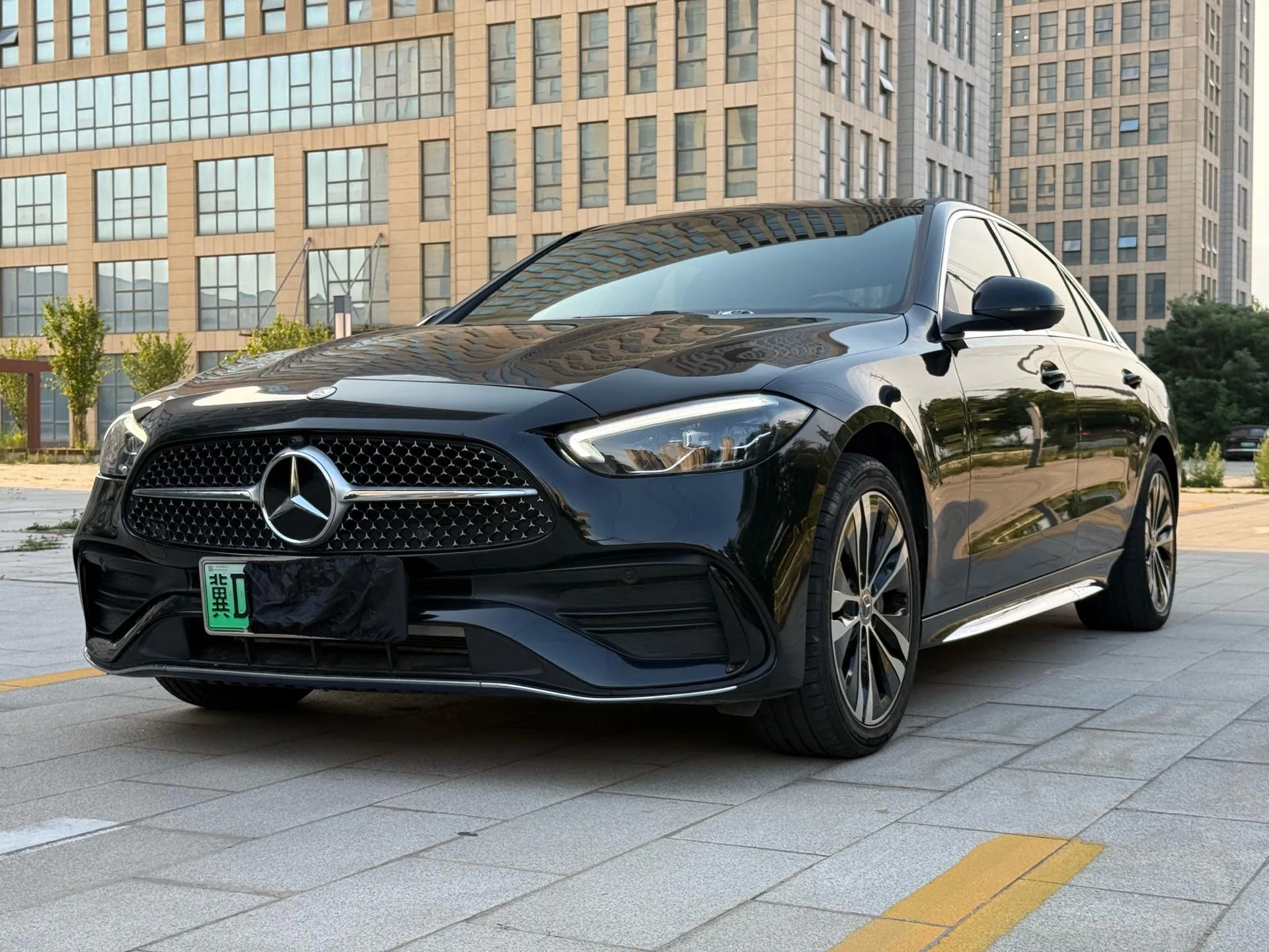 梅赛德斯-奔驰 C级 2024 C 350 和 L 2.0T （整容手术） 自动的