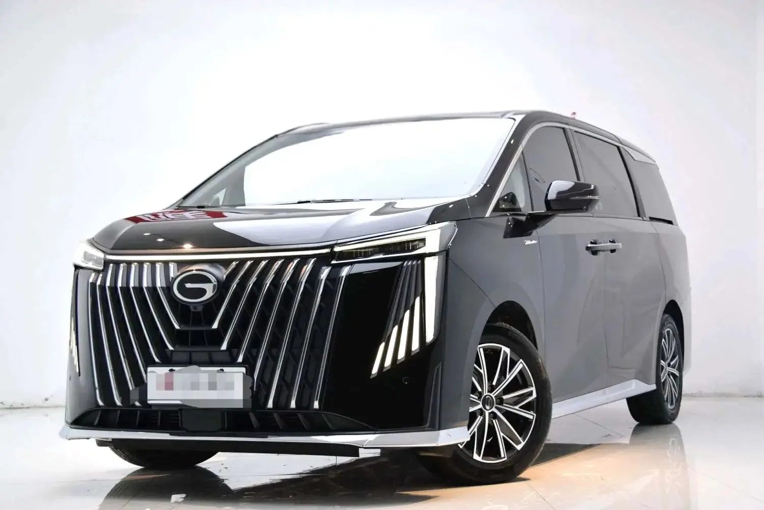 Trumpchi 2024 M8 2.0T 400T Master Series Supreme Edition Automatic