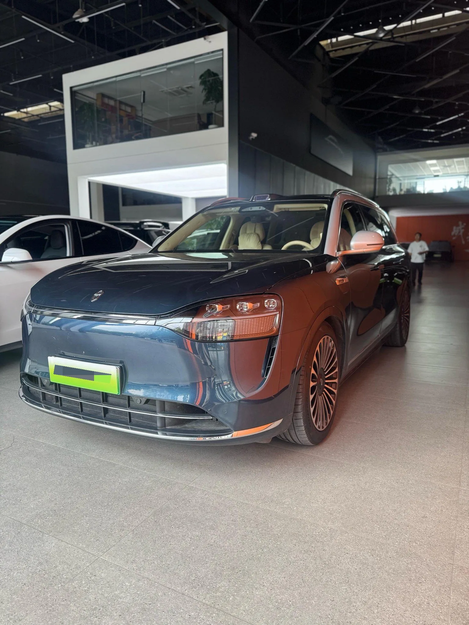 AITO 2025 Model M9 Extended Range Ultra Edition 52kWh 6-Seater Automatic Transmission