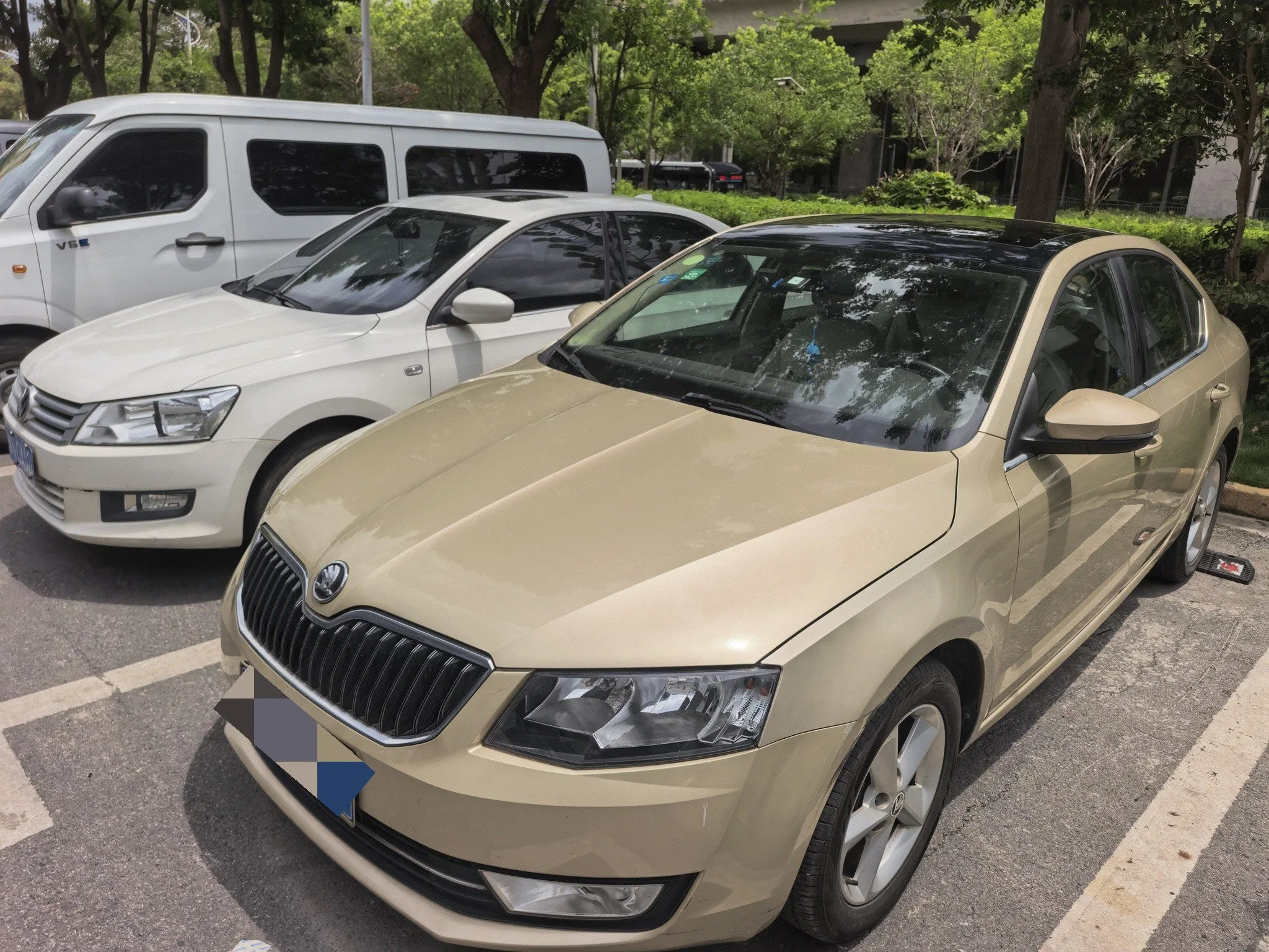 Octavia 2015 1.6L Automatic Elegance Edition