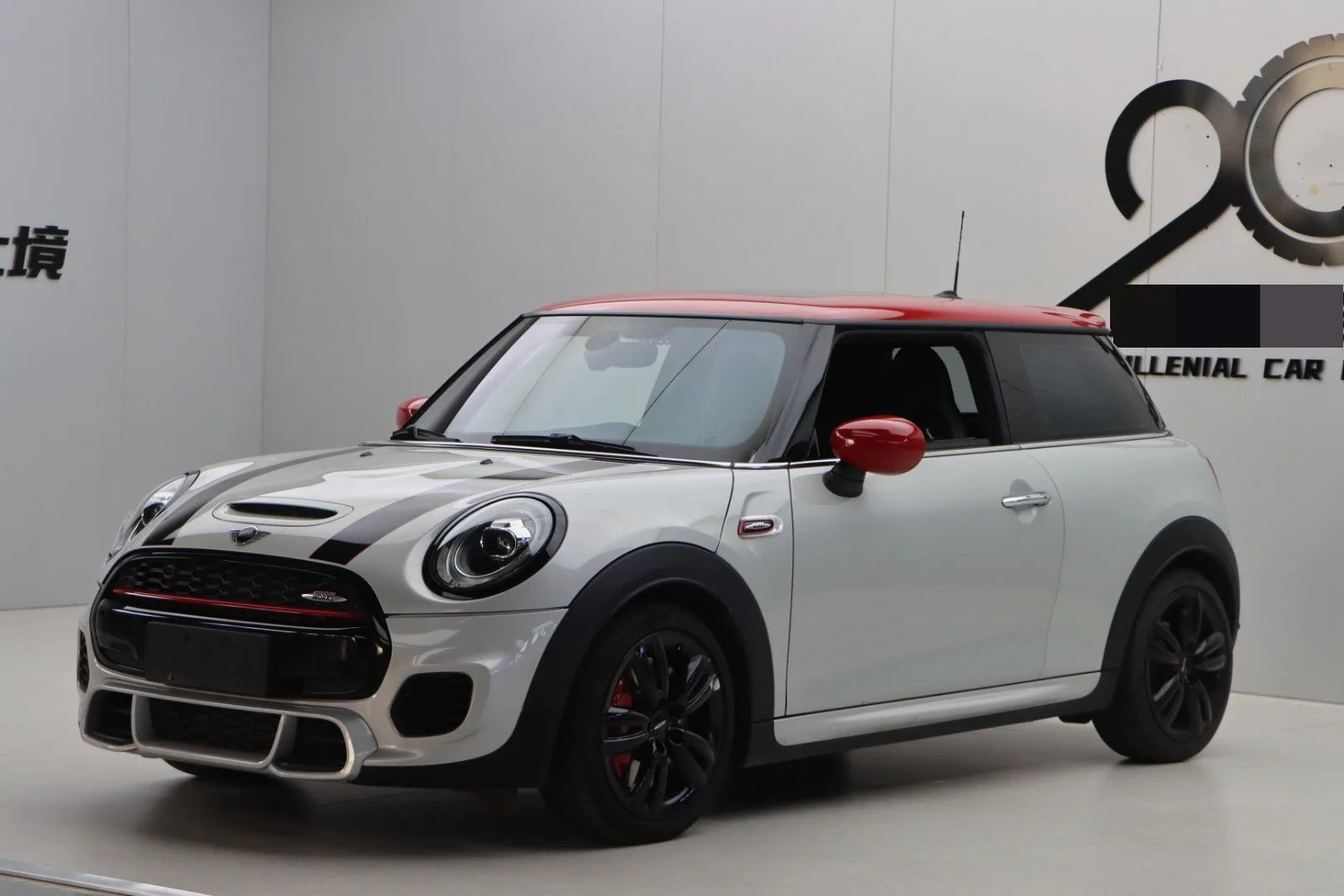 МИНИ JCW модель 2020 года 2,0 Т ДЖОН КУПЕР РАБОТЫ