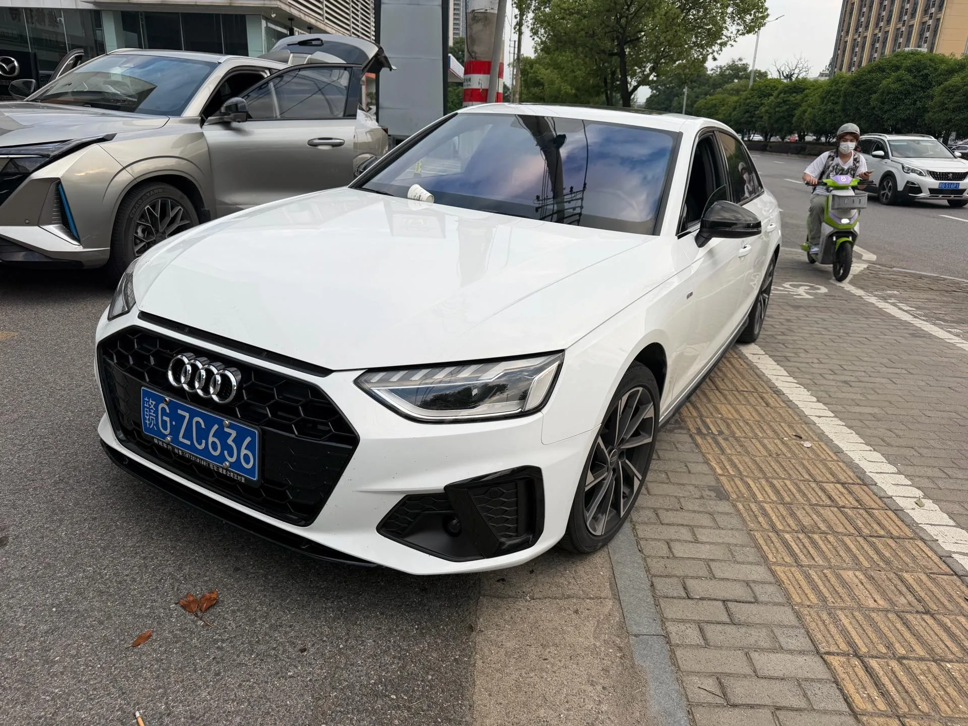 Ауди A4L 2023 40 TFSI Роскошь Динамический